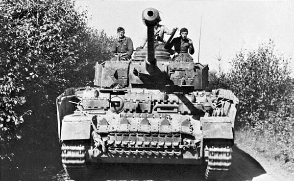 Средний танк PZ.IV. «Рабочая лошадка» Панцерваффе